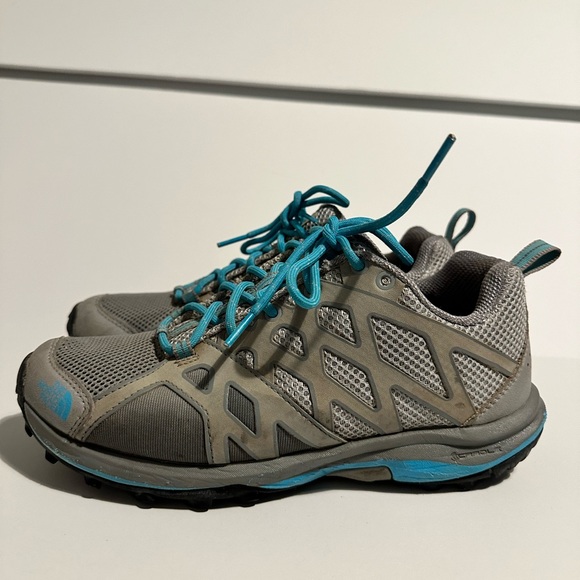 North Face Hiking Shoes. Gray and blue. Size 7.5 - Picture 4 of 7